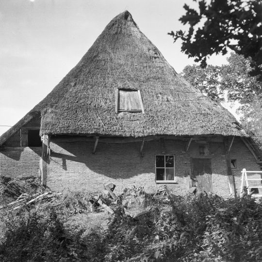 Boerderij met achterbaander en diepe underschoervan de GJ Nijenbanning clan