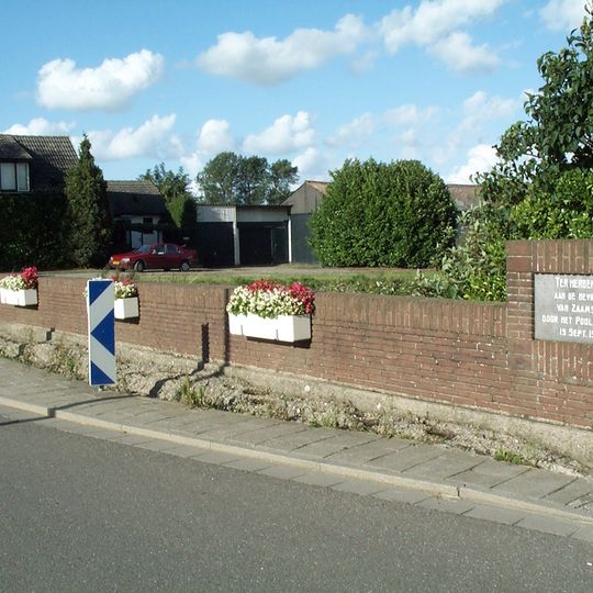 Plaquette op de Poolse brug