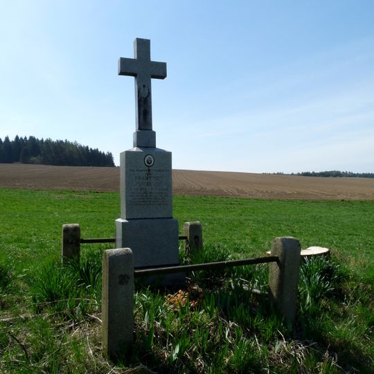 Kříž východně od Útěchovic