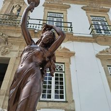 Statue