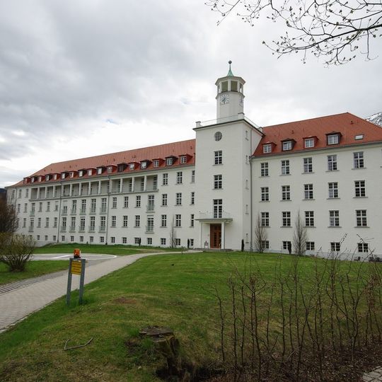 Kliniken Südostbayern, sogenannter Schachnerbau