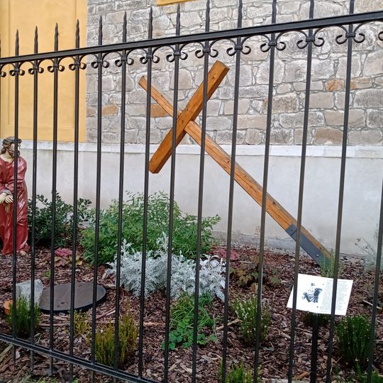 X. zastavení křížové cesty u kostela na Hluboké