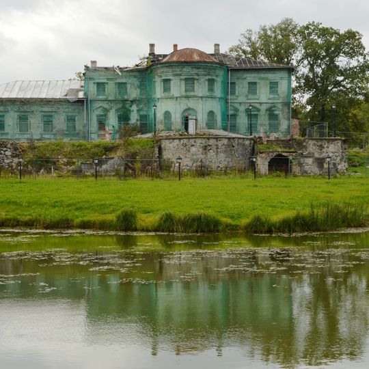 Gulbenes Baltā pils