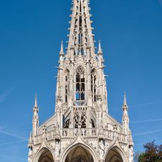 Monument to the Dynasty