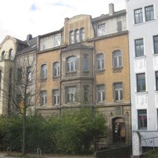 Mietshaus in geschlossener Bebauung mit Vorgarten Yorckstraße 15