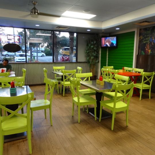 Dutch Pot Restaurant - Lauderdale Lakes