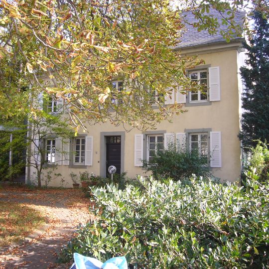 Rheinstraße 33–35