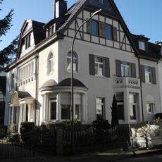 Kirschbaumstraße 25