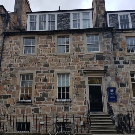 Edinburgh, 19 George Square