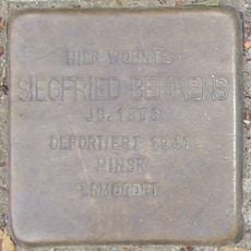 Stolperstein en memoria de Siegfried Behrens
