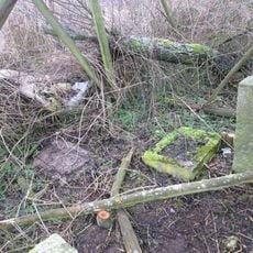 Kříž západně od Telic