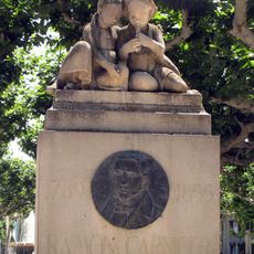 Monument a Ramon Carnice