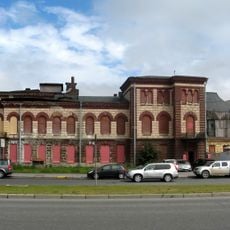 Здание заводоуправления с зимним садом