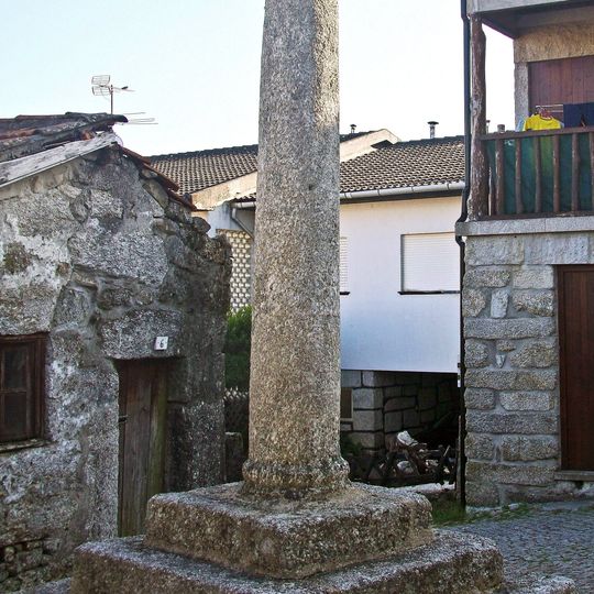 Pillory of Mões
