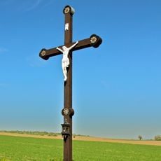 Kříž východně od Rusína