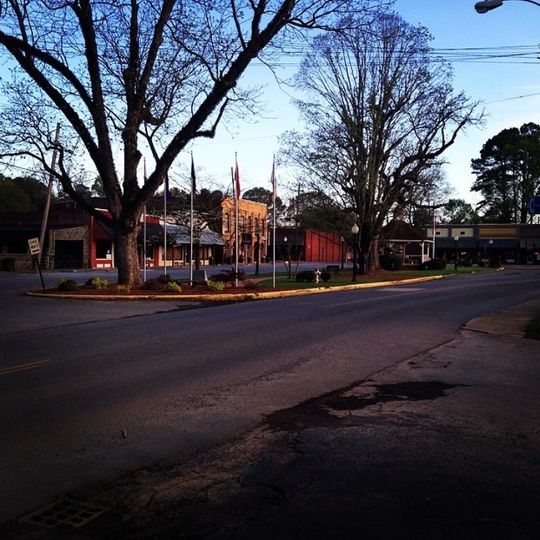 Cave Spring Commercial Historic District