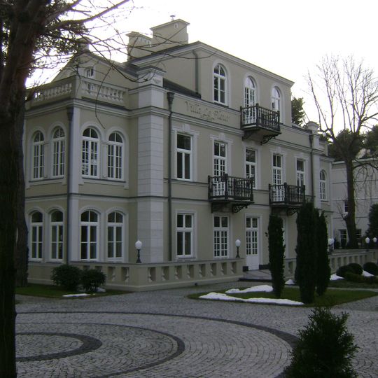 Budynek mieszkalny, ob. Villa Le Fleur