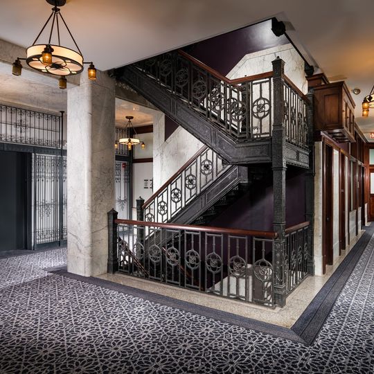 Staypineapple, An Iconic Hotel, The Loop