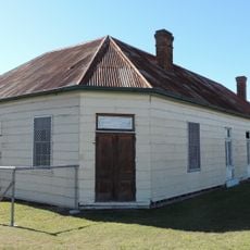 Oddfellows Home Hotel