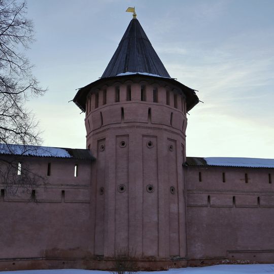 Южная башня восточной стены