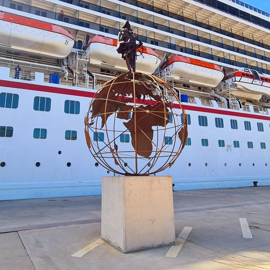 Monument to Juan Sebastián Elcano