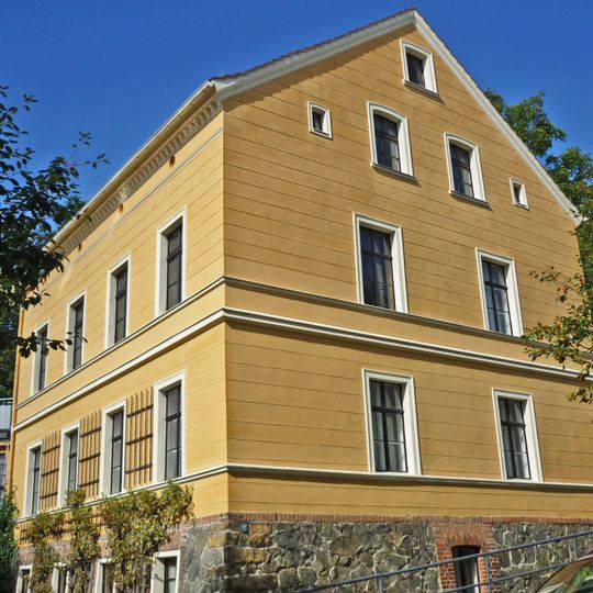 Wohnhaus in offener Bebauung Schanze 7