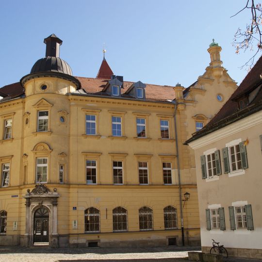 Ehemaliges Seminargebäude des Kollegiatstiftes zur Alten Kapelle