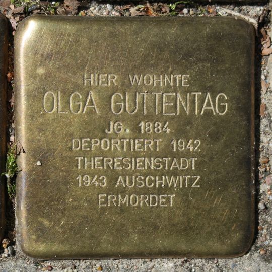 Stolperstein en memoria de Olga Guttentag