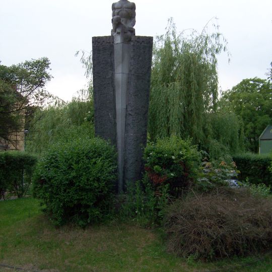 Pomník padlým v 1. světové válce na náměstí 5. května v Děčíně