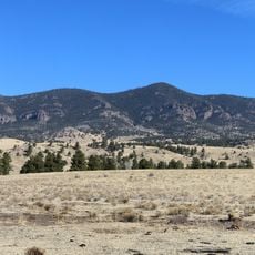 Thirtynine Mile Mountain