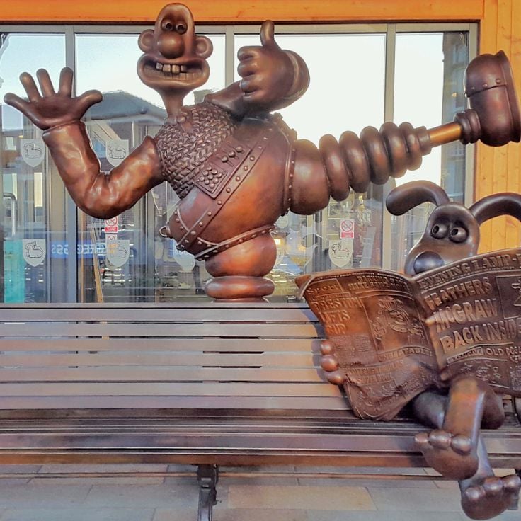Wallace and Gromit Bronze Figures