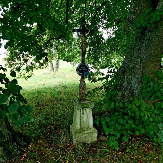 Kříž Josefa Navrátila na severním okraji Jiřic