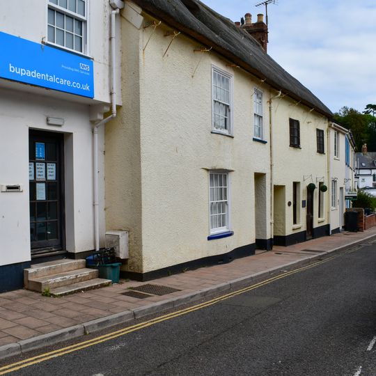 3 And 4, Mill Street