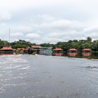 Uakari Floating Lodge