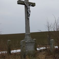 Kříž severozápadně od Líšnice u polní cesty