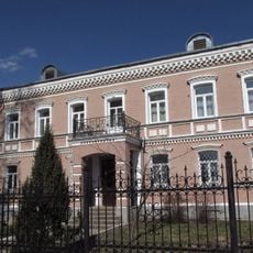 Корпус каменный двухэтажный к востоку от братской трапезной (Льва Толстого)