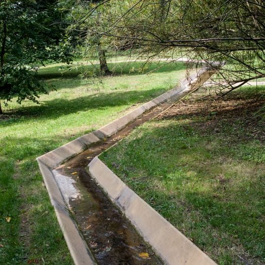 Vodní kaskáda v zámeckém parku v Litomyšli