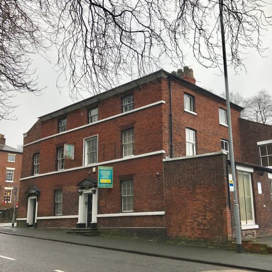 6 And 8, Queen Street