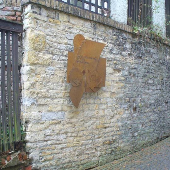 Pamětní deska Oldřicha Wenzla v Radniční uličce v Mělníku