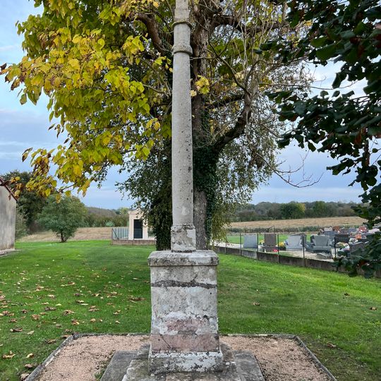 Croix de l'église Saint-Barthélemy de Juif