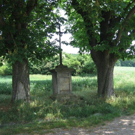 Boží muka u silnice Encovany - Třebutičky