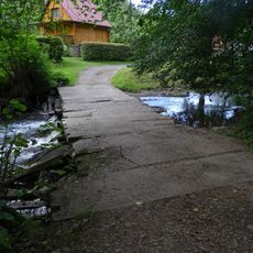 Panelový most přes Zbirožský potok pod mlýnem Slapnice