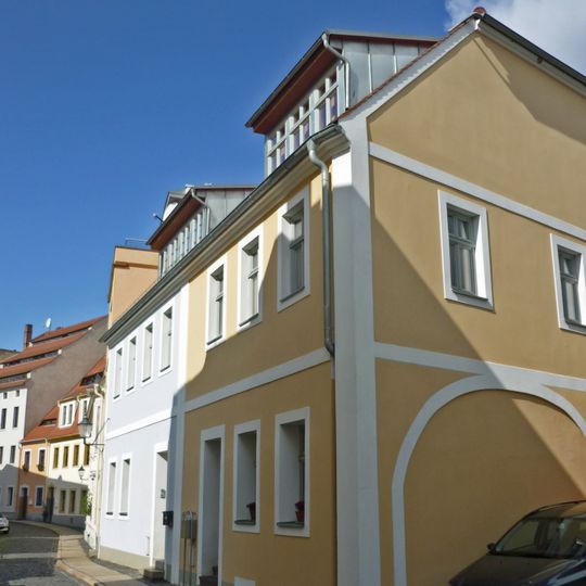 Wohnhaus in nach links geschlossener Bebauung Große Wallstraße 37, 38