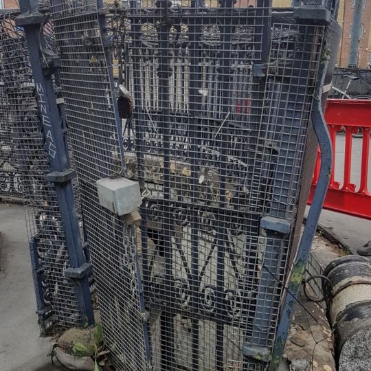 Gentlemen's Public Convenience At Bromley-By-Bow Adjacent To Statue Of WE Gladstone