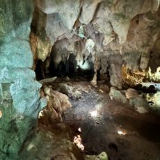 Hamilton Cave Tours