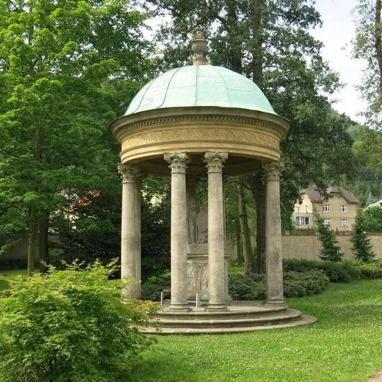 Gloriette in Jílové Castle Park