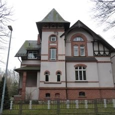 Villa mit Garten Nevoigtstraße 23