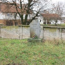 Pomník ruským vojákům padlým 1813 v Poděbradské ulici v Nymburku