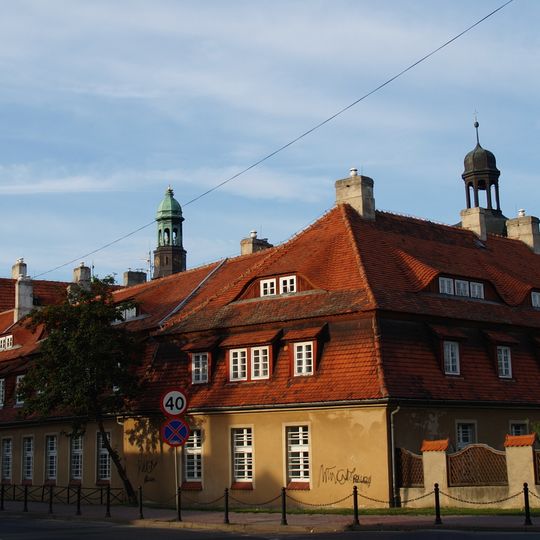 Klasztor, Ks. Dziekana Wawrzyńca Bochenka 30 w Trzebnicy