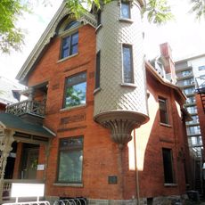 326-328 Somerset Street West